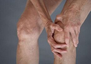 Auto -Knemasage mit Arthrose